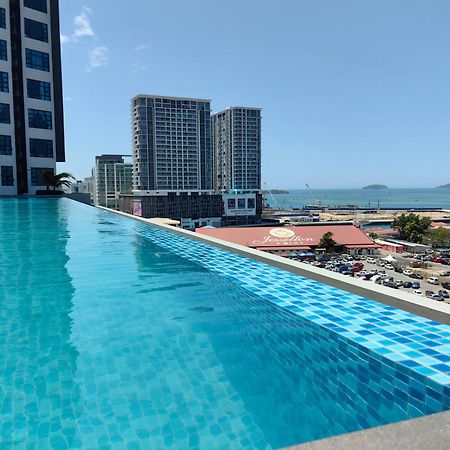 Jesselton Quay By Miraton Lodge 1 Kota Kinabalu Exteriör bild