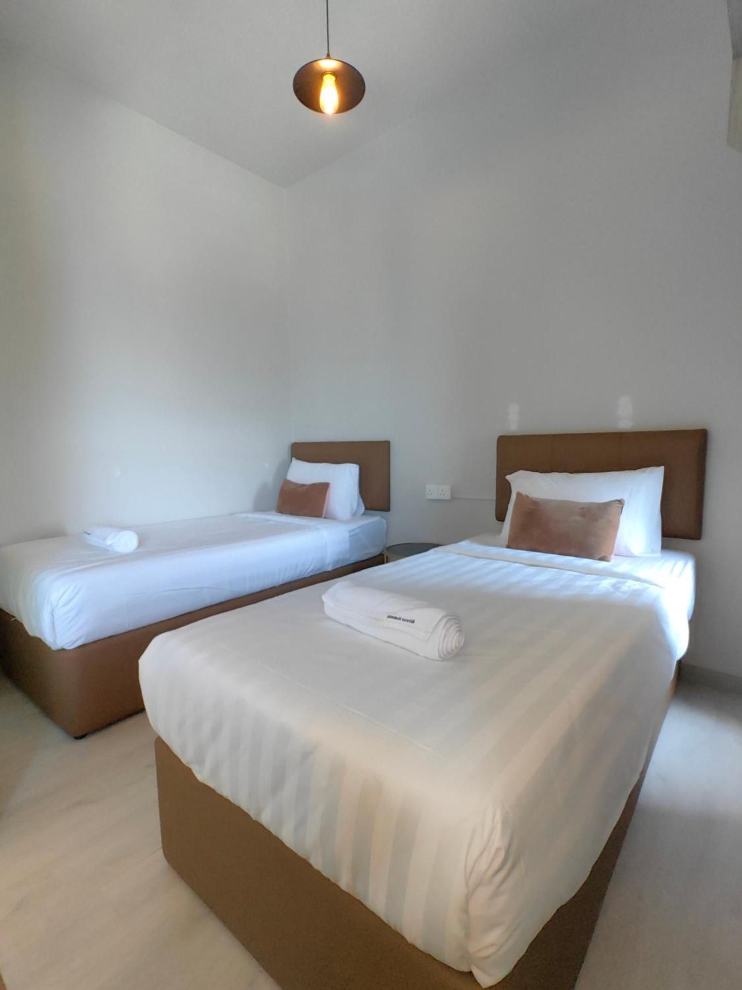 Jesselton Quay By Miraton Lodge 1 Kota Kinabalu Exteriör bild
